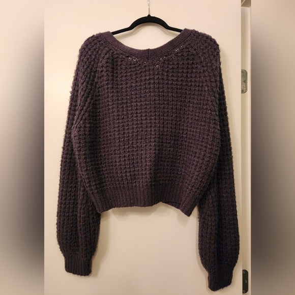 Harlow Oversized Cropped Cardigan - Picture 2 of 3